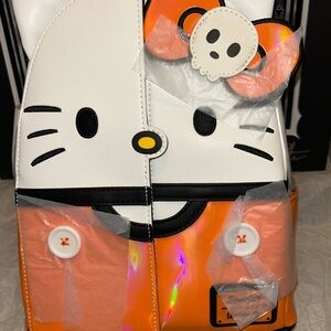 NWT NYCC LE Sanrio Hello Kitty Loungefly Skeleton Costume Glow Mini Backpack